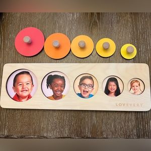 LOVEVERY Circle of Friends Wooden Puzzle